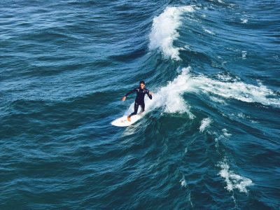 Tu también has querido hacer surf alguna vez. Y lo sabes. Waikiki siempre te lleva a vivir experiencias unicas.